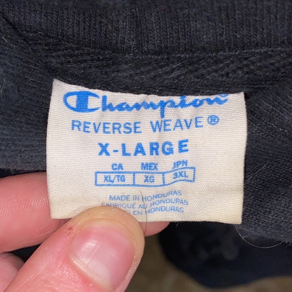 Men’s XL Champion Reverse Weave Sweatshirt - Picture 4 of 5